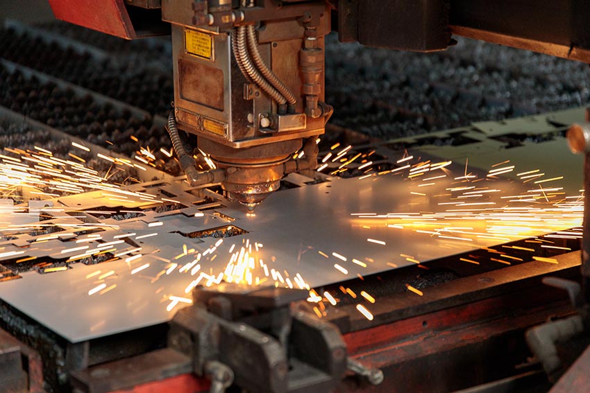 設備機器｜岡山で金属加工といえば | 金属加工の株式会社モスト